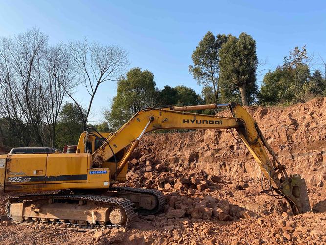 金品区块周边市政道路每日一报 道路施工挖掘动态与管理优化